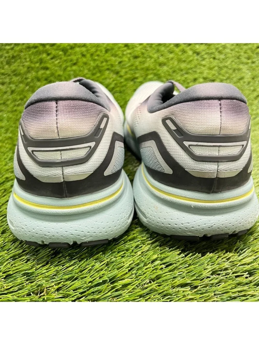 Brooks Ghost 15 Mens Size 11.5 Gray Oyster Green Running Walking Shoes Sneakers